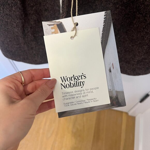 Worker's Nobility Tio Coat - Picture 5 of 7